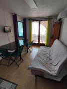 app 4 pers avec balcon 5 min de la plage