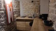Top Dijon