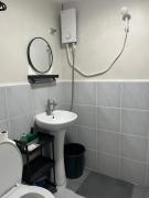 Saekyung Charming condo with pool and city views