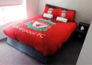 The Red Lounge House - sleeps 14