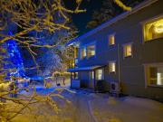 Spacious family house with Sauna and free parking