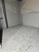 Kitnet duas quadras da praia para três pessoas