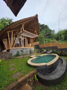 Sunrise hill bamboo house