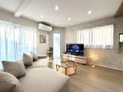 全新北歐奶油風民宿 日居Koguma 光 西九条站4分鐘直達USJ 關西機場 梅田 難波