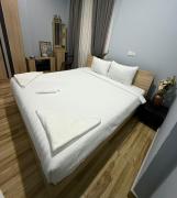 8848 Restaurant and Rooms