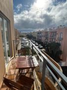 Modern apartment with in-&outside pool, sauna&gym, heating, rooftop terrace with amazing sea&mountains view