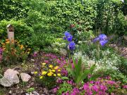 Spacious, independent apartment