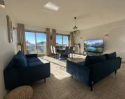 Central -300m Palais- Seaview-AC-WIFI-spacieux