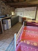 CHAMBRE INDEPENDANTE au calme en moyenne montagne