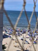 Apto Pe na Areia, direcao Ilha-Balneario Camboriu.