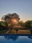 10 min from Futuroscope, contemporary villa!