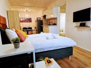 PREMIUM PRAGUE 2BR APARTMENT for Business & Leisure, Private Garden, Free Parking & Gym, by LIVE-INN 2