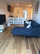 ModernStylish 2 bedroom courtyard Free Parking