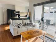 NEW 2 bed, 2 bath - spacious & stylish Cottage