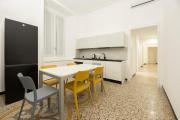 JOIVY Spacious 5-Bedroom Flat with Balcony in Central Genoa