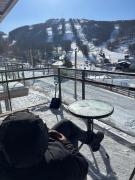 Superbe ski-in ski-out condo