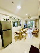 2BR Burnham Hill Condominium