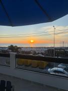 Varandas ao Mar Apto 116 Cond Frente Mar na Praia Grande