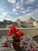 Middle east pyramids veiw &jacuzzi