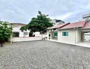 Casa Ampla 100m da Praia - Até 08 pessoas