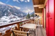 Chalet Opalpin Lodge & Spa, vue montagne et jacuzzi