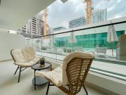 Family-Friendly 1BR Apt with Study Room and Pool Views!