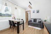 Elegant Apartment in Gliwice with Garden, Desk and Parking by Noclegi Renters