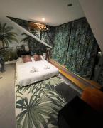 Brighton Central Stay sleeps 17 with sea views roof terrace