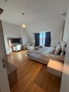 Modern Ku’damm Luxury Home For 14 I