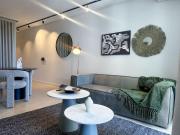 Modern 1 Bed at The Braemar in Green Point with Parking