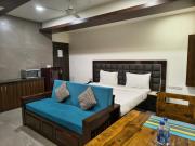 When In Gurgaon - ARTEMIS HOSPITAL 1 Min Walk, FORTIS & MEDANTA 4 Mins Drive