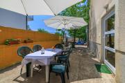 Komfortables Apartment nur 300 Meter zum Strand mit Liegestuhl, BBQ, Parkplatz