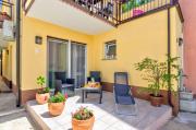 Mediterranes Apartment nur 300 Meter zum Strand mit Privatparkplatz, Grill, Klima