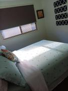 Victoria Point Queen Bed & Breakfast