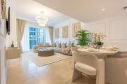 Marina Canal View Apartment, Walking Distance to The Metro and Tram, Near The Beach and Top Dining - Bayside Residence, Dubai Marina by Deluxe Holiday Homes