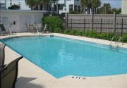 Pavilion a la Plage on Isle of Palms PORCH, GAS GRILL, STEPS FROM THE BEACH!