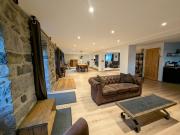 Grande ferme de 250m2 rénovée au charme rustique