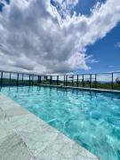 Edificio com piscina a 800m da praia - ACB