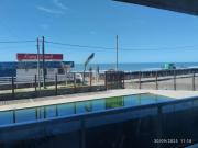 Confort frente al mar, balcón con vista panorámica y pileta