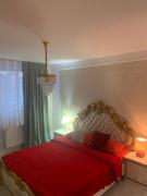 Cornișe apartament central 2 camere și living