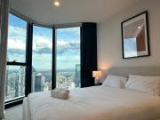 380 Melbourne - High-Rise City View Apt in CBD