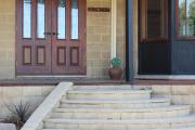 Top Cowra