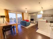 Stylish Two Bedroom Flat with Parking & Balcony
