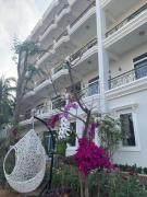 Boutique Kampot Hotel