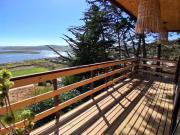 cabaña con vista al río