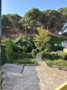 Family home with pool and garden in Tudela center