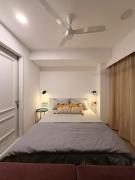 Cozy Studio near Airport and Symbiosis - Work Friendly