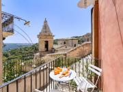 Apartment Raffo- Wohnung mit Aussicht in Ragusa Ibla by Interhome