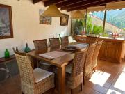 Holiday Home Haus mit Jacuzzi- Blick auf Berge- Meer und Ents by Interhome