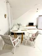 Затишна квартира на Празькому